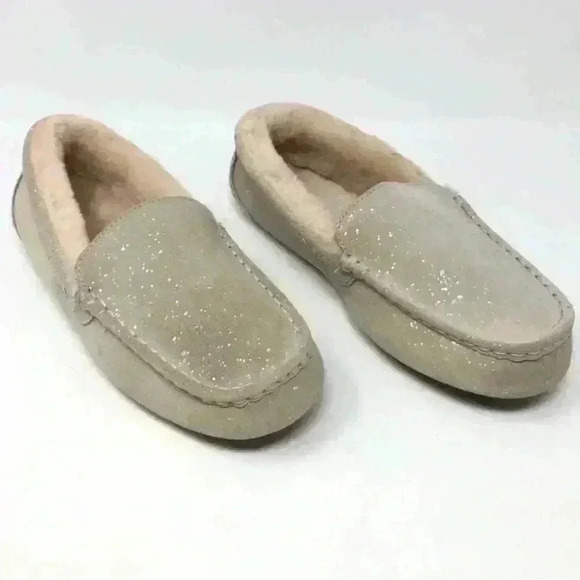 100% Authentic Australian Sheepskin | Leather Moccasins | Size: 10 - Picture 1 of 7